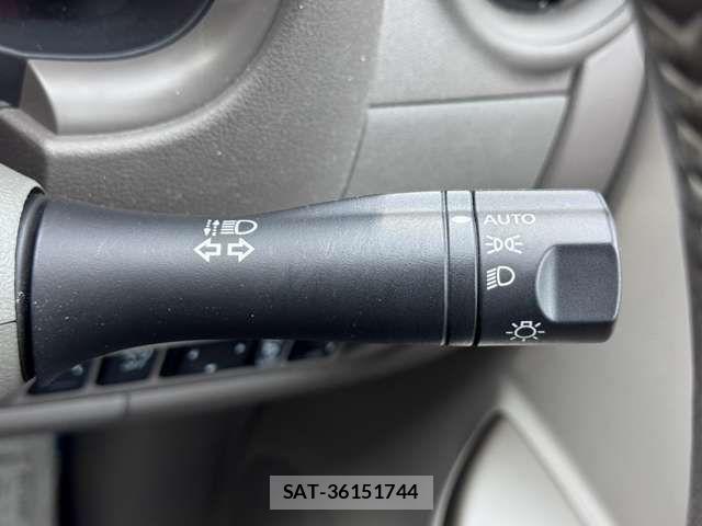 Nissan MARCH 2021-09 8796541-8