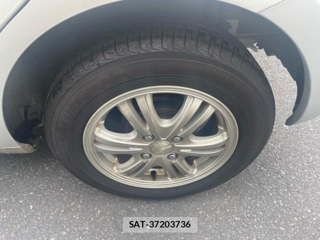 Nissan MARCH 2010-09 8796543-7