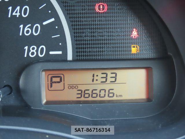 Nissan MARCH 2023-02 8830074-7