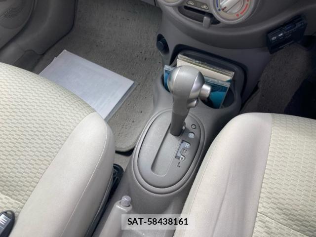 Nissan MARCH 2011-01 8830077-12