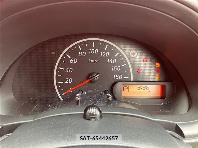 Nissan MARCH 2022-04 8849631-21