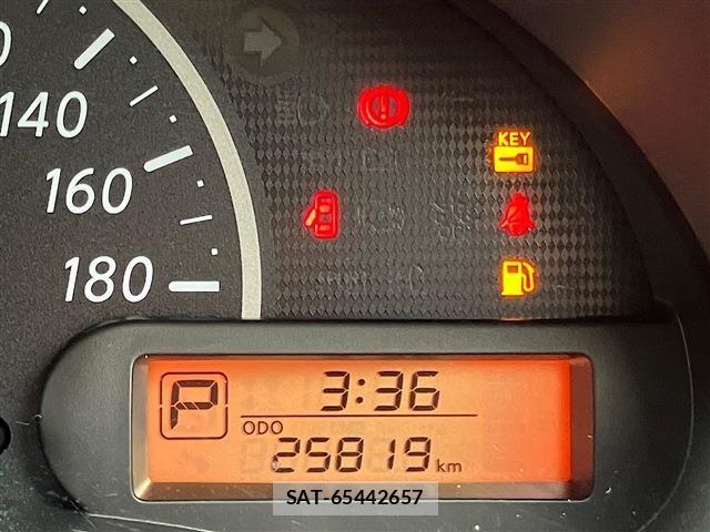Nissan MARCH 2022-04 8849631-22