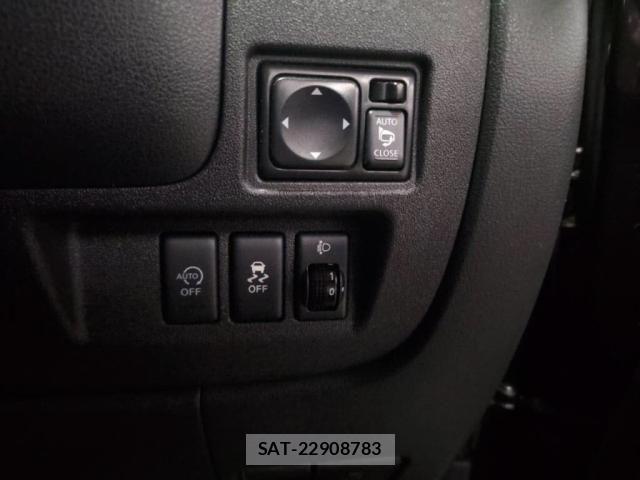 Nissan MARCH 2018-03 8849633-12
