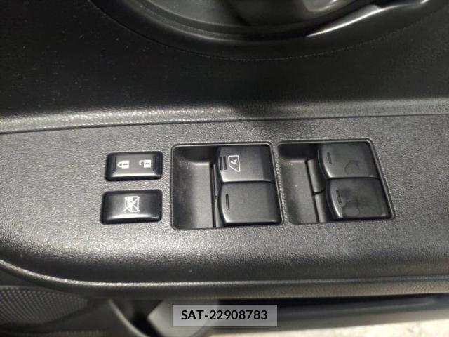 Nissan MARCH 2018-03 8849633-16