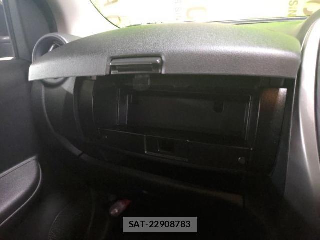 Nissan MARCH 2018-03 8849633-19