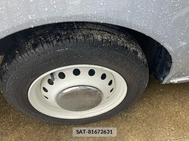 Nissan MARCH 2002-02 8880602-6