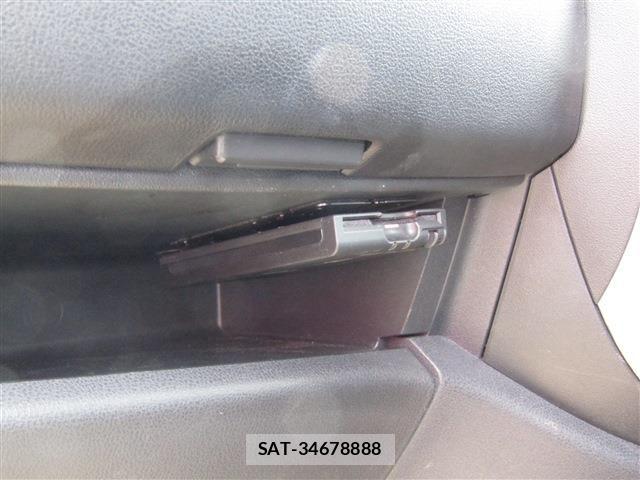 Nissan MARCH 2018-03 8880599-14