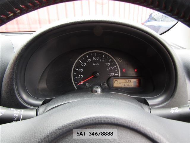 Nissan MARCH 2018-03 8880599-17