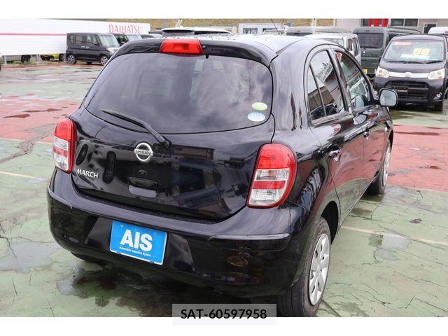 Nissan MARCH 2011-01 1216493-2