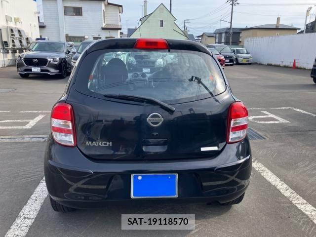 Nissan MARCH 2011-09 6907940-1