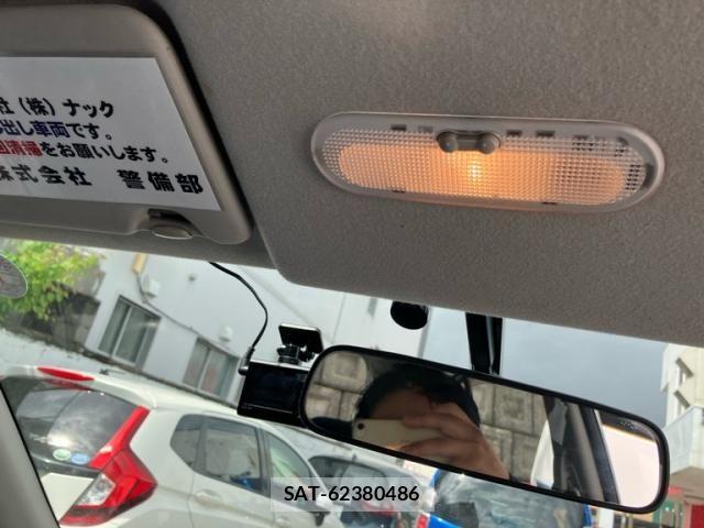 Nissan MARCH 2012-03 7221239-24
