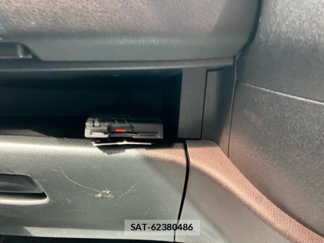 Nissan MARCH 2012-03 7221239-27