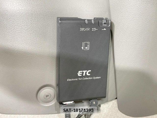 Nissan MARCH 2018-01 7328159-6