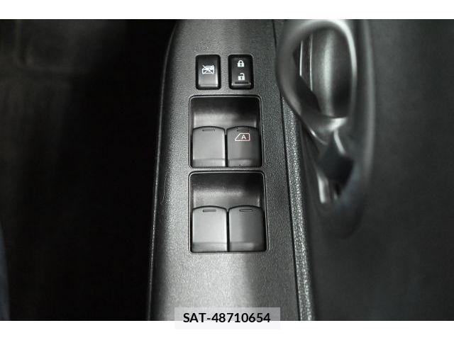 Nissan MARCH 2016-01 7617807-17
