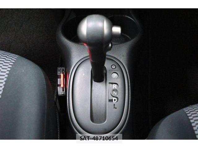 Nissan MARCH 2016-01 7617807-21