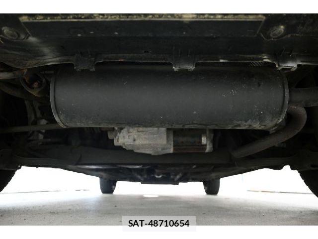 Nissan MARCH 2016-01 7617807-8