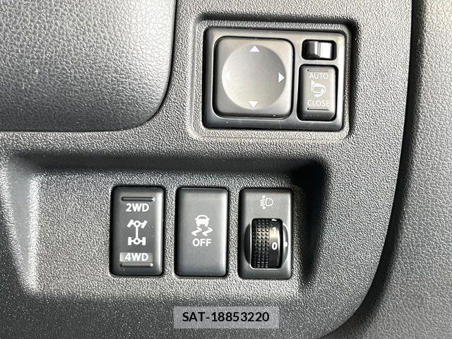 Nissan MARCH 2015-11 8230691-6