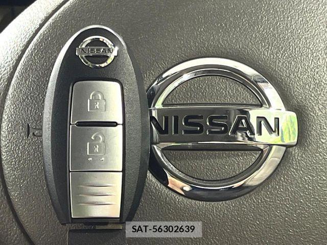 Nissan MARCH 2013-09 8230692-6