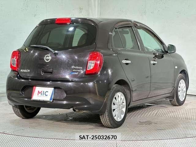 Nissan MARCH 2015-12 8131081-4