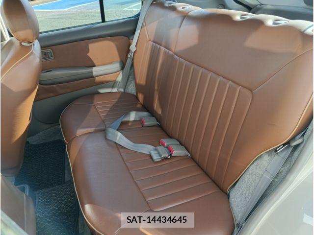 Nissan MARCH BOX 2000-10 4755228-17