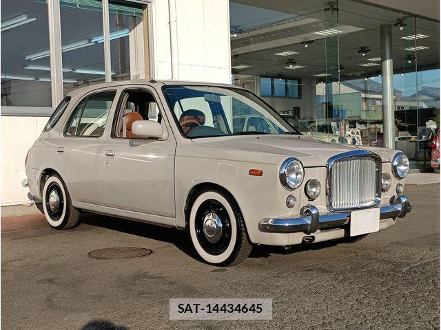 Nissan MARCH BOX 2000-10 4755228-1