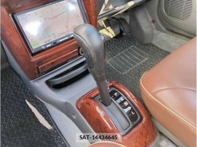 Nissan MARCH BOX 2000-10 4755228-27