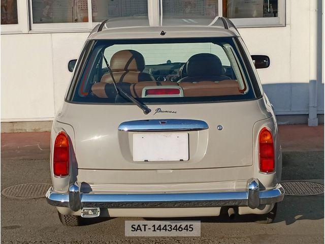 Nissan MARCH BOX 2000-10 4755228-3
