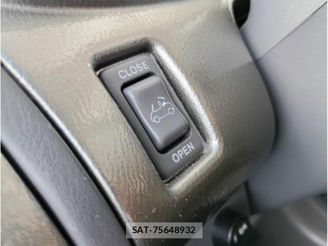 Nissan MARCH 1997-12 4044904-17