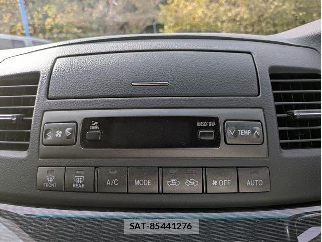 Toyota MARK II BLIT 2002-06 6791204-6