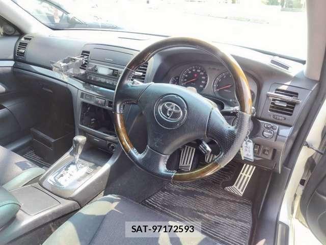 Toyota MARK II BLIT 2002-04 7617810-8