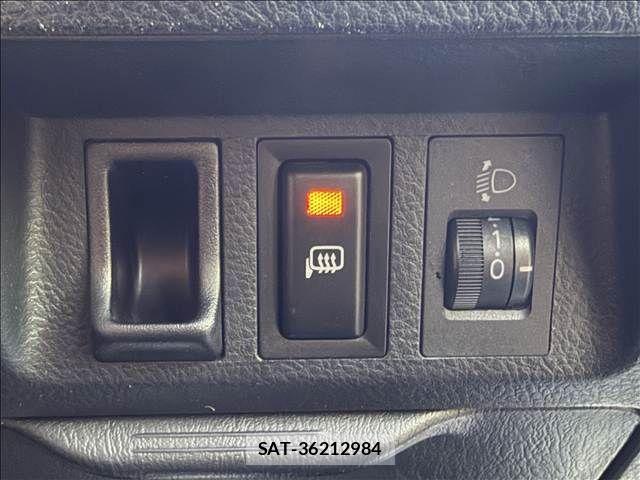 Toyota MARK II BLIT 2003-04 8871382-3