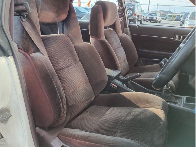 Toyota MARK II 1987-09 1546631-13