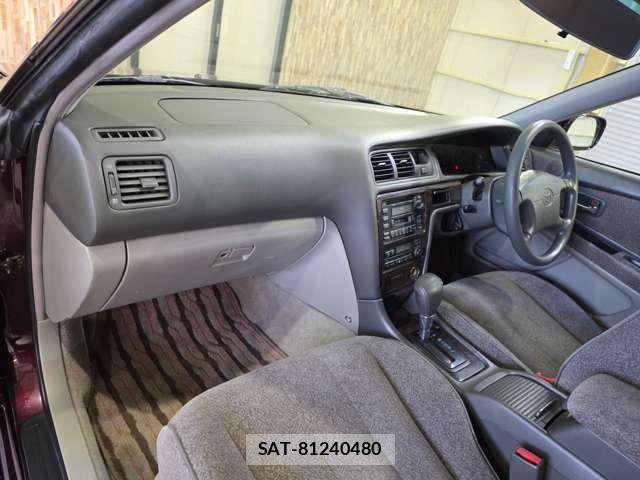Toyota MARK II 1997-04 6907939-19