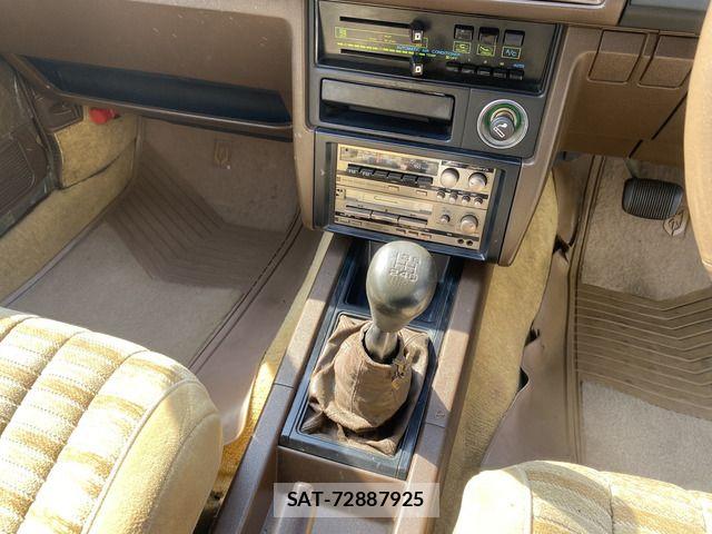 Toyota MARK II 1983-01 7617809-18
