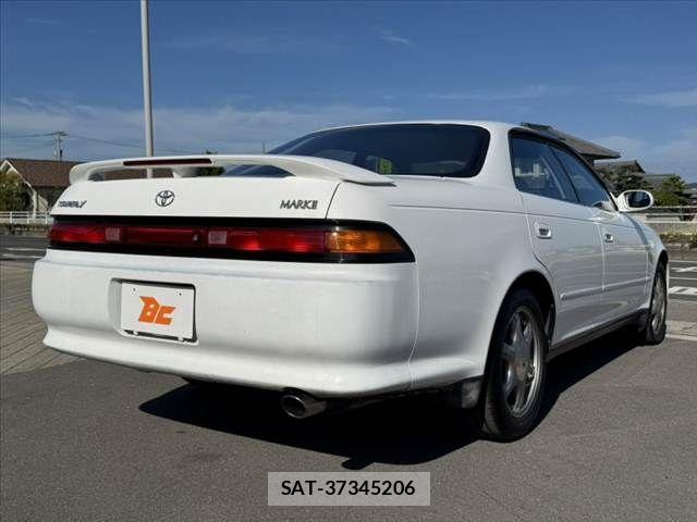 Toyota MARK II 1993-03 8371818-12