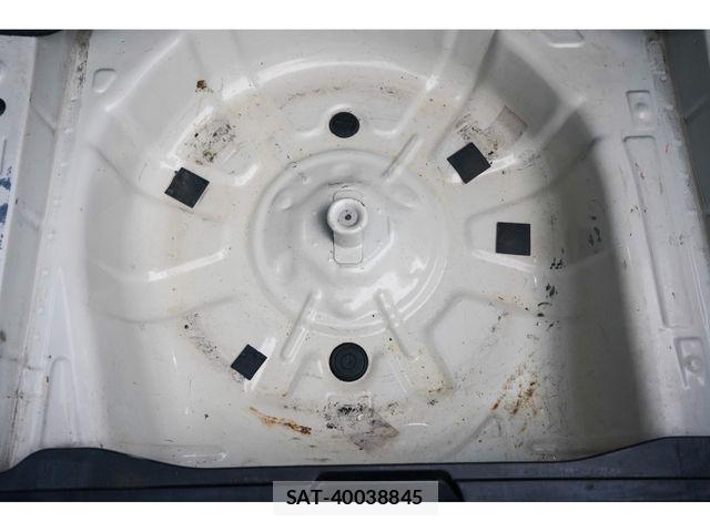 Toyota MARK II 1997-01 8880605-29