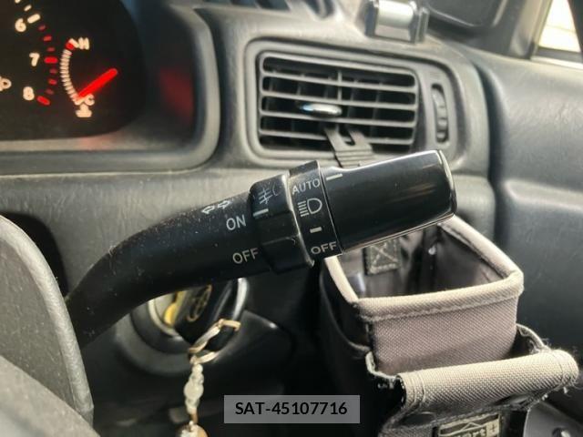 Toyota MARK II 2000-02 8036549-8