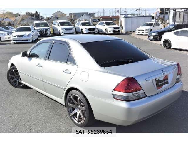 Toyota MARK II 2003-01 1299480-14