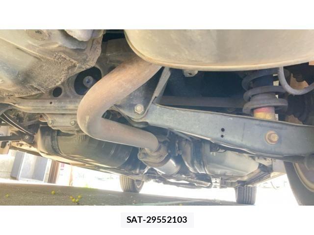 Toyota MARK II 2004-05 7617812-13