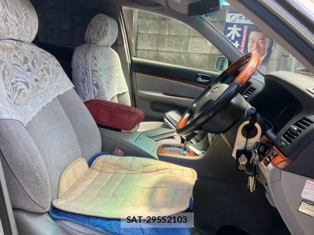 Toyota MARK II 2004-05 7617812-15