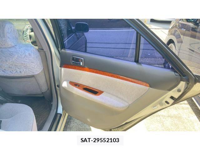 Toyota MARK II 2004-05 7617812-17