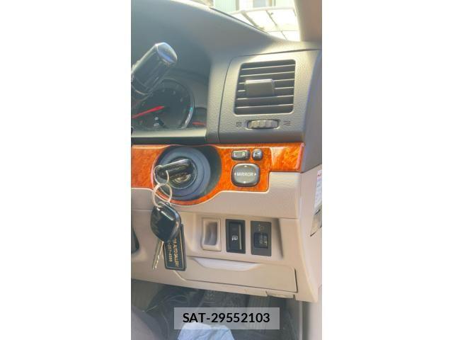 Toyota MARK II 2004-05 7617812-24