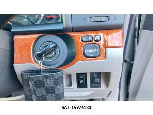 Toyota MARK II 2004-06 8230695-14