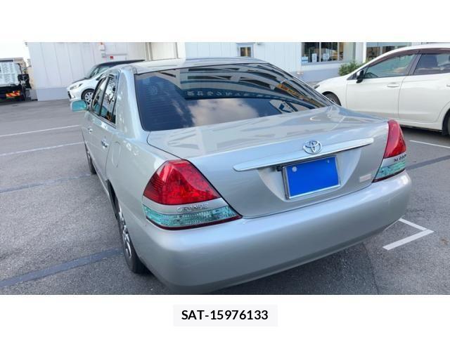 Toyota MARK II 2004-06 8230695-6