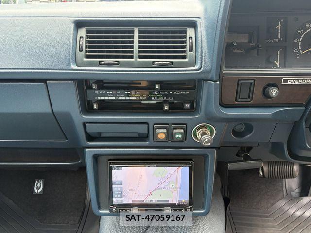 Toyota MARK II 1982-06 8245792-17
