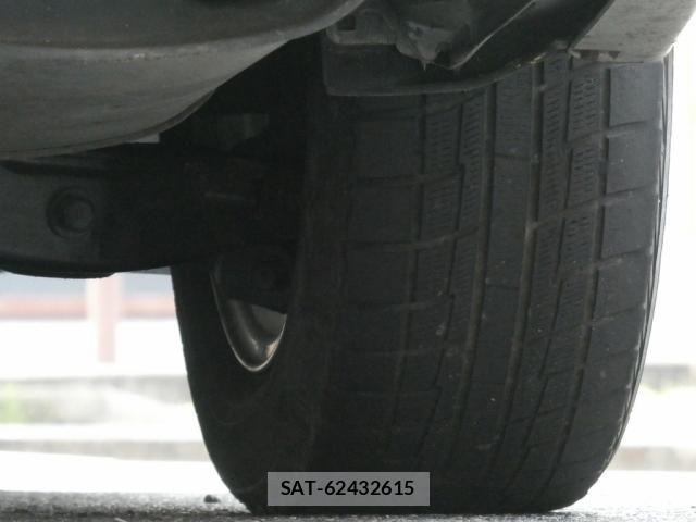 Toyota MARK II 2003-11 8336654-13