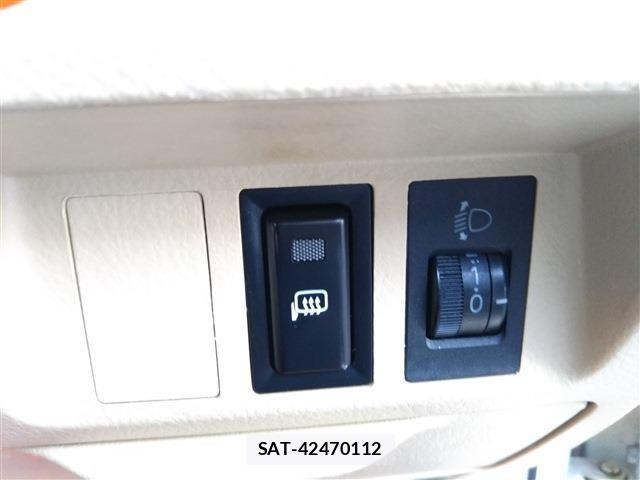 Toyota MARK II 2003-11 8562525-10