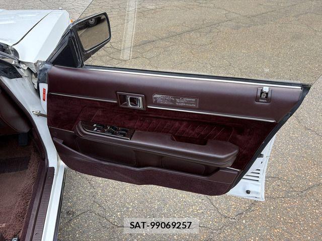 Toyota MARK II 1984-11 8849648-13