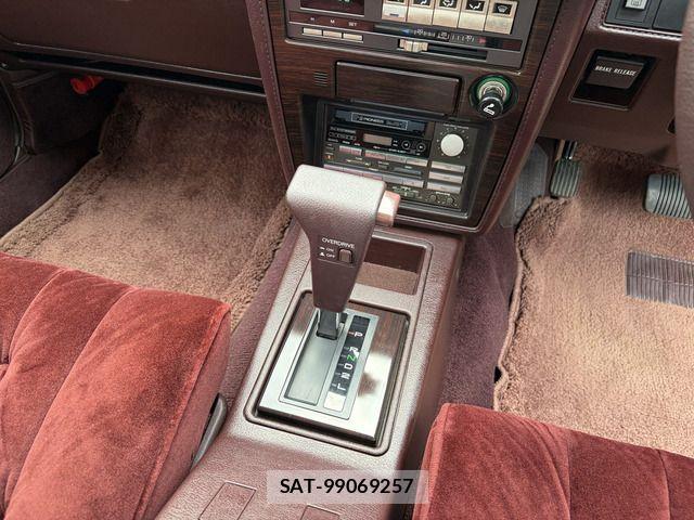 Toyota MARK II 1984-11 8849648-18