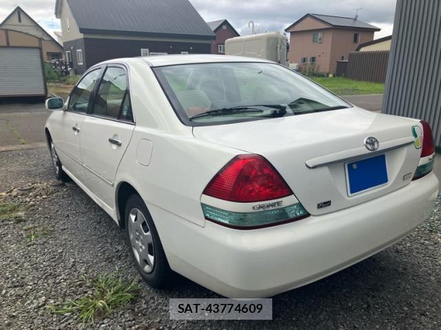 Toyota MARK II 2003-01 8146099-9